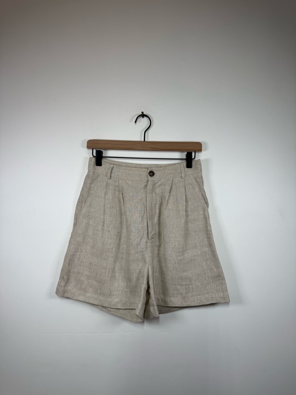 Reformation Mason Linen Shorts 6 - Picture 3 of 6